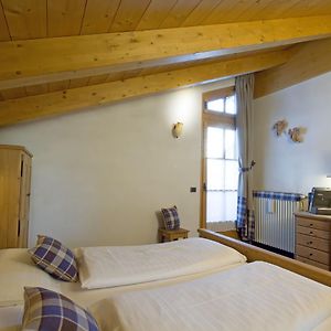 Camera con letto king size